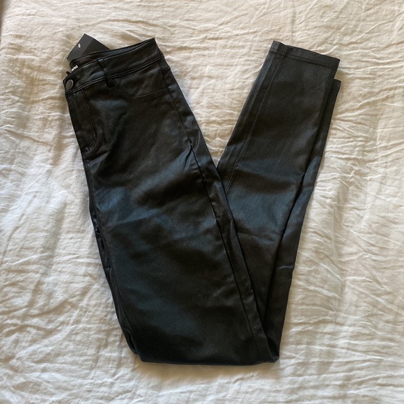 Black faux leather high rise pants - Picture 3 of 5